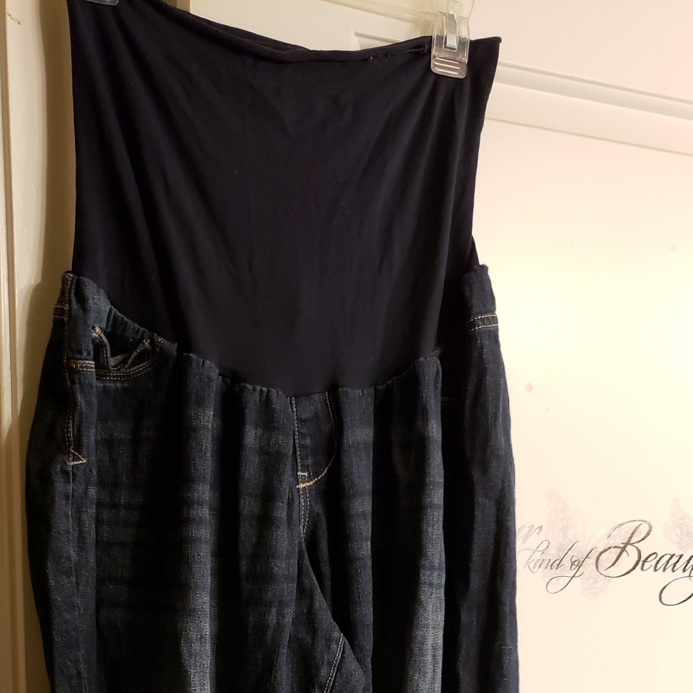 Maternity jeans